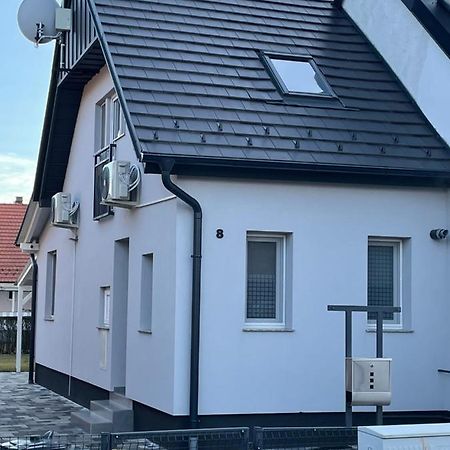 Heni Apartment Buk Luaran gambar