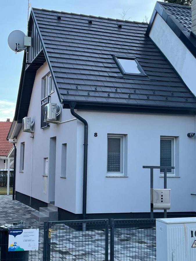 Heni Apartment Buk Luaran gambar