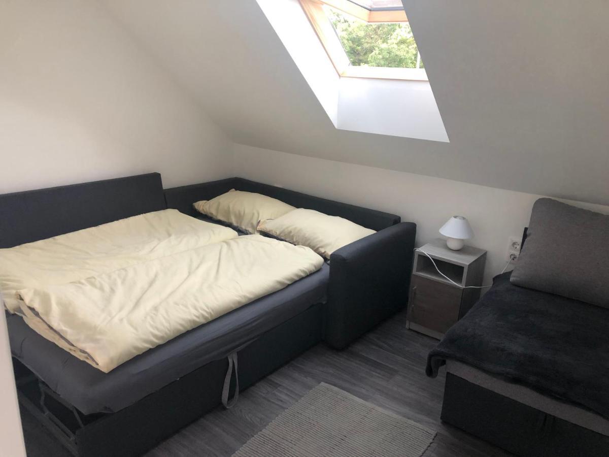 Heni Apartment Buk Luaran gambar
