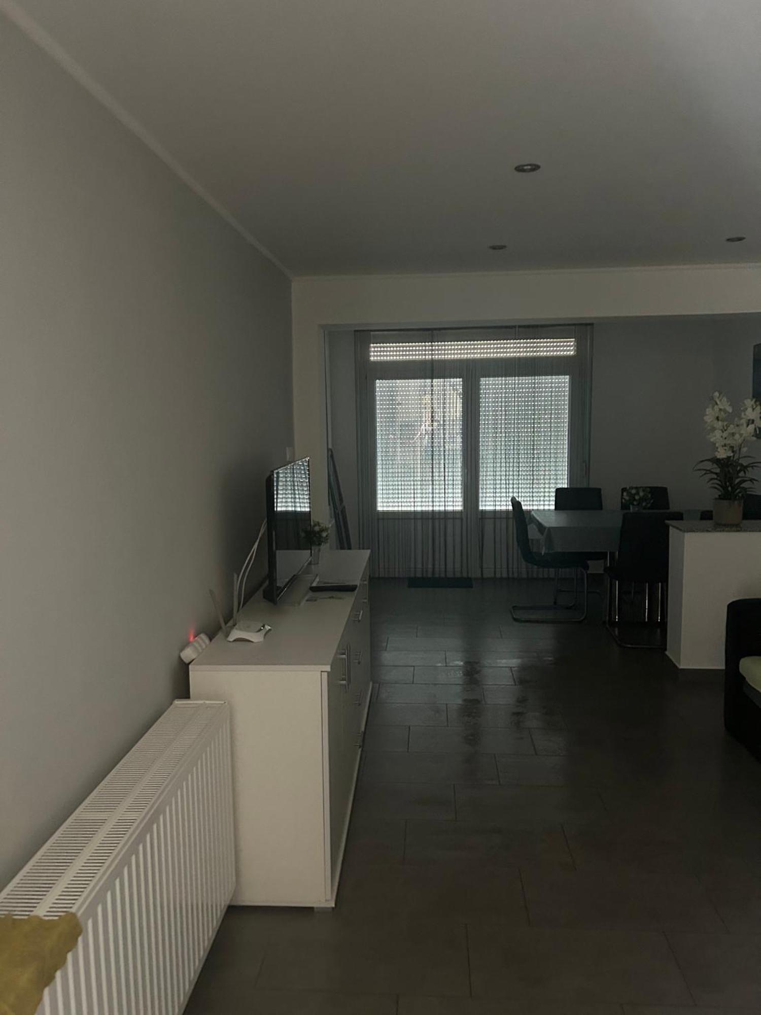 Heni Apartment Buk Luaran gambar