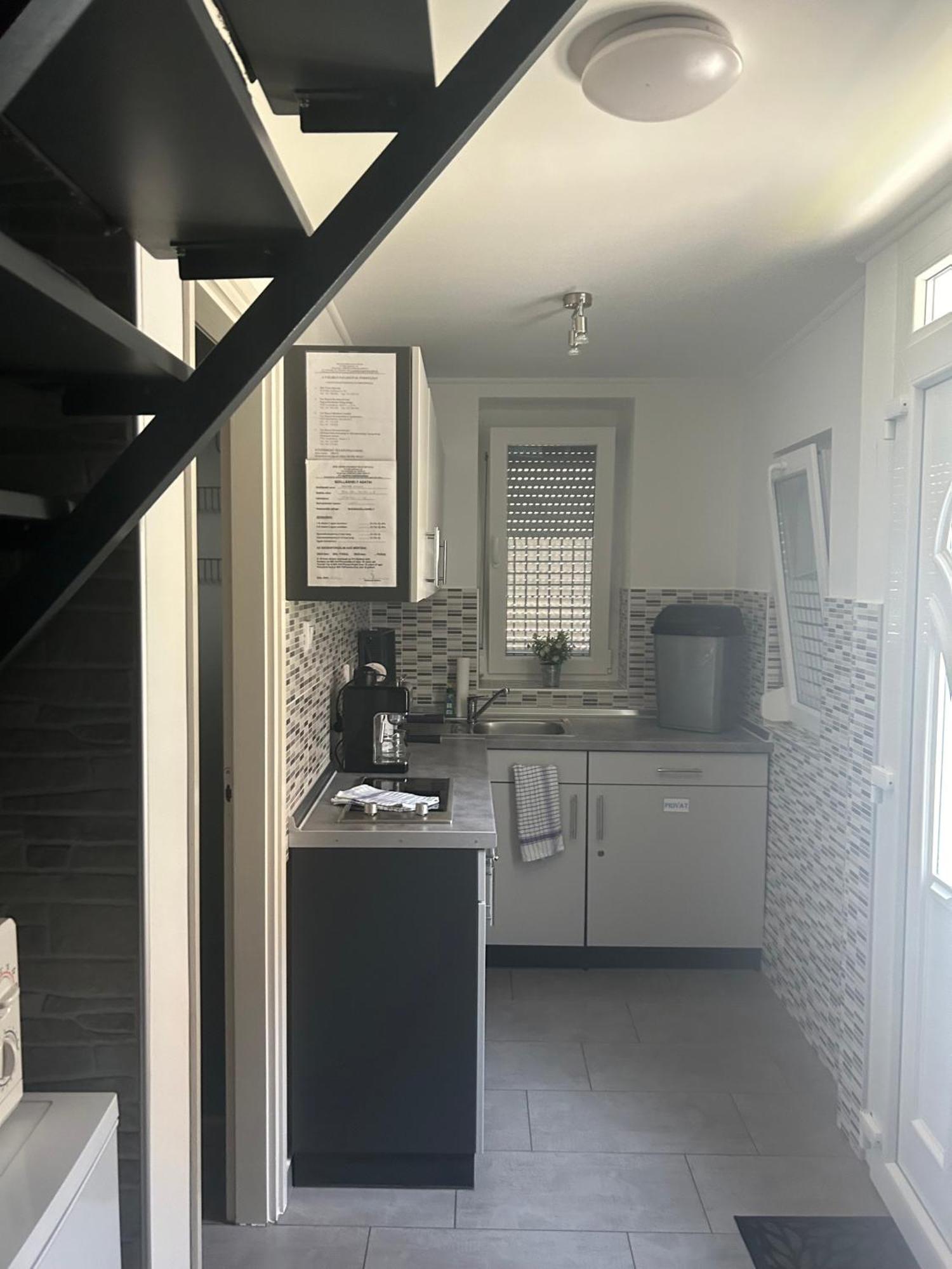 Heni Apartment Buk Luaran gambar