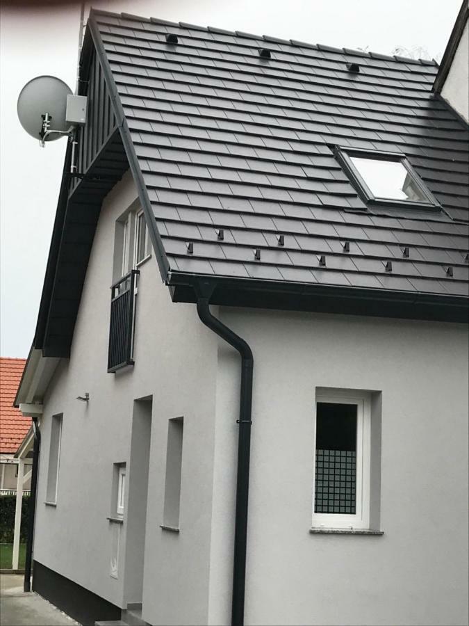 Heni Apartment Buk Luaran gambar
