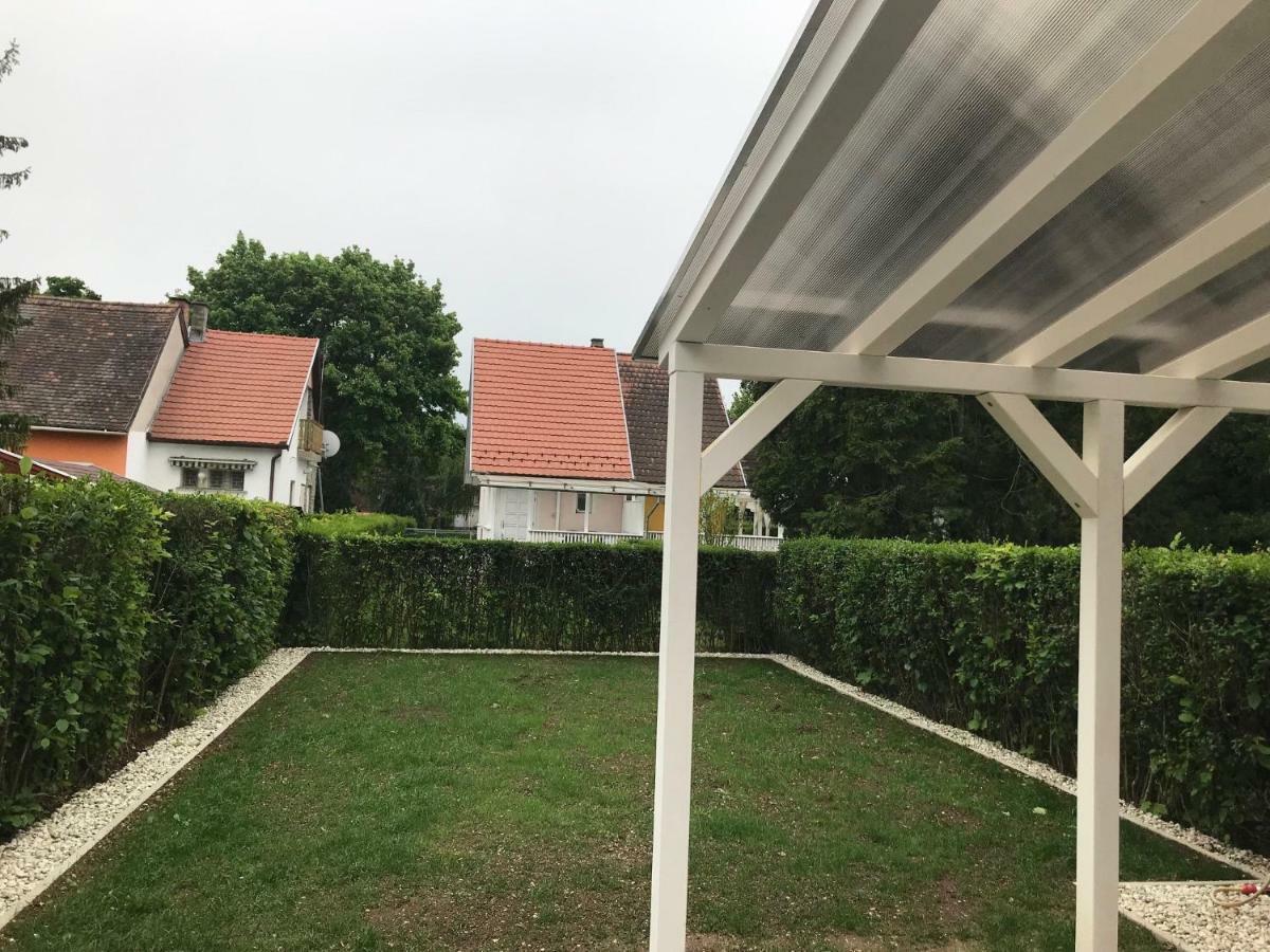 Heni Apartment Buk Luaran gambar